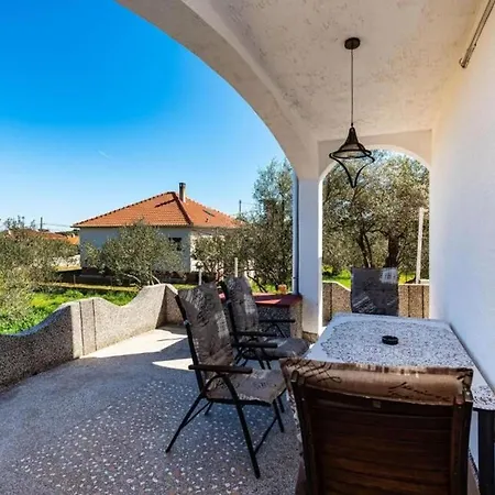 Serda Appartement Ugljan